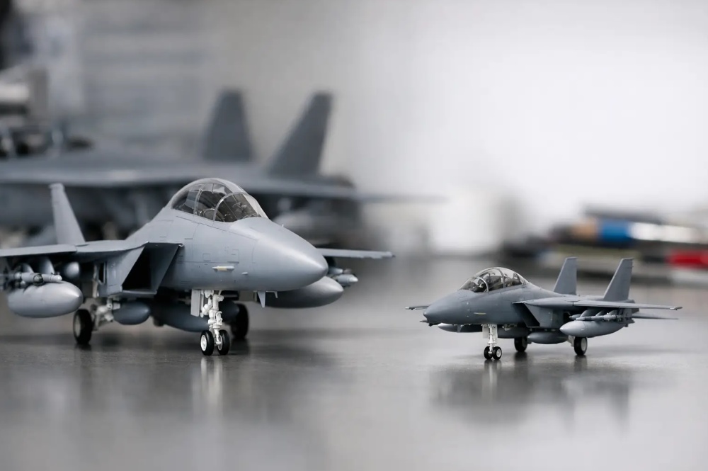 1/48 vs 1/72 Aircraft: Which Scale Fits? (07.08.26)